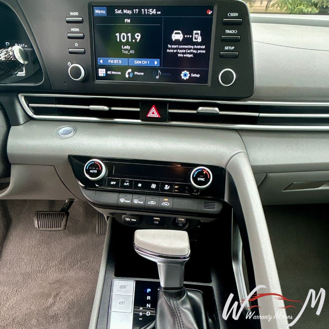 
								2023 Hyundai Elantra	SEL full									