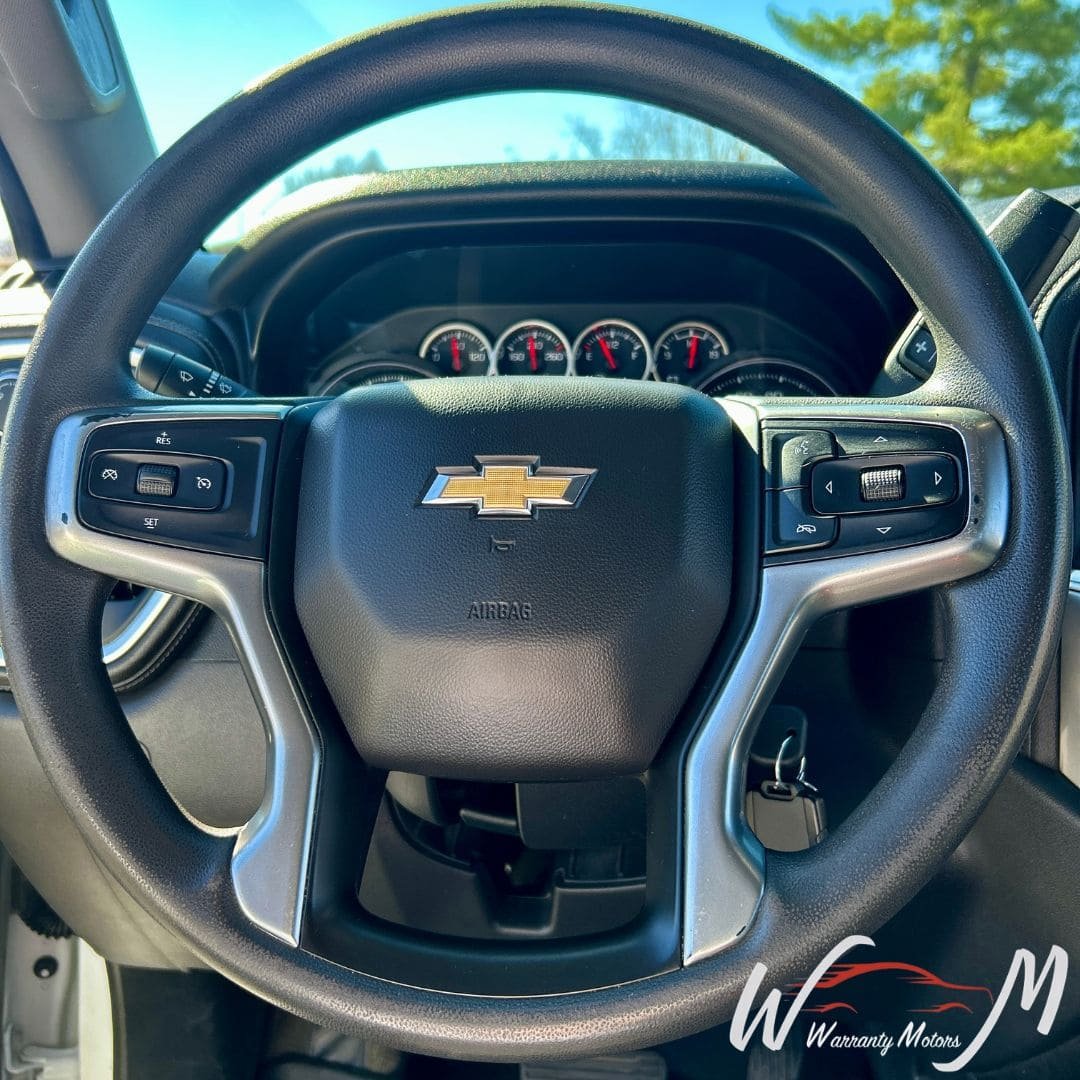 
Chevrolet Silverado 1500 2020 full									